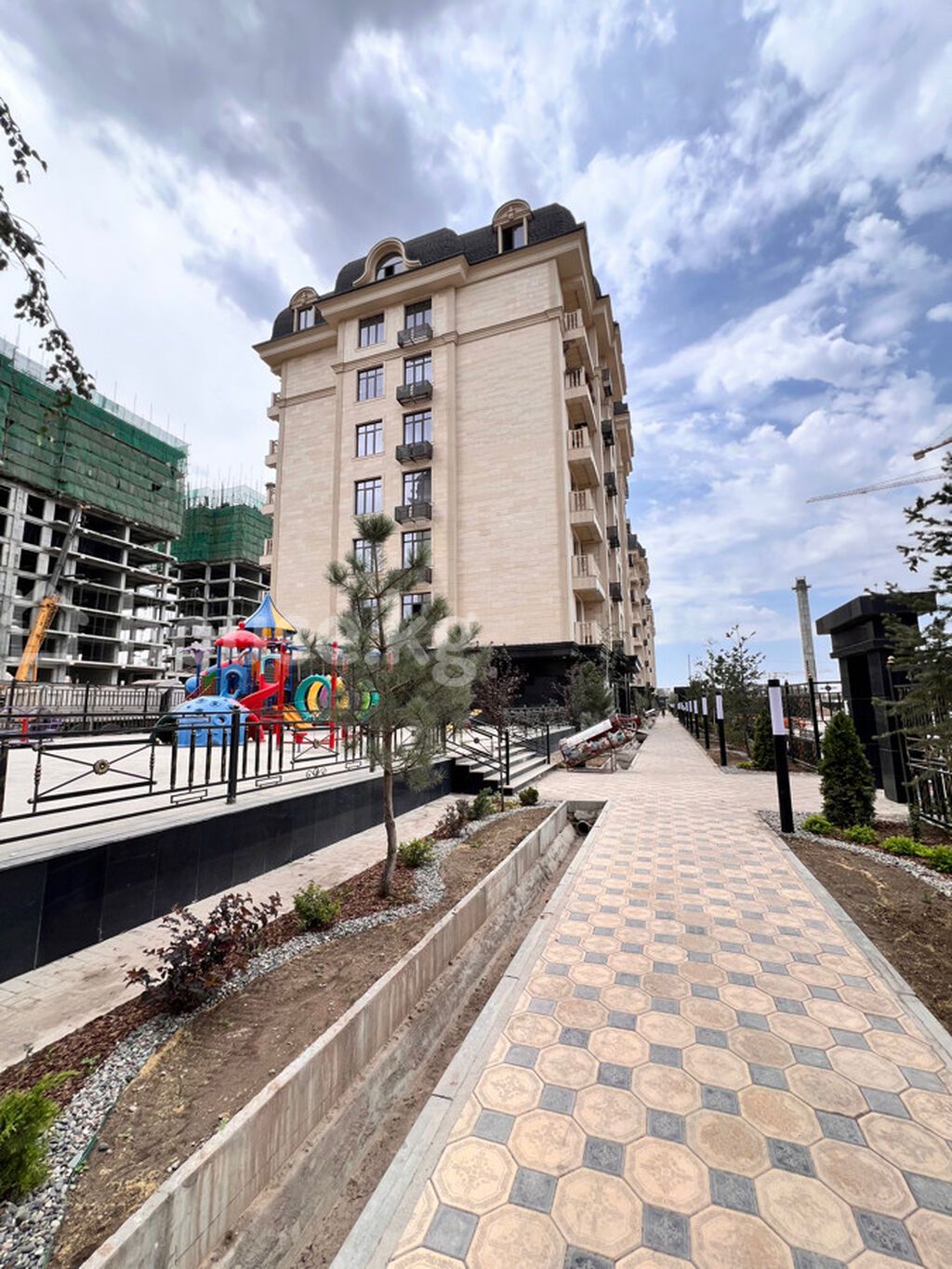 3 комнаты, 93 м², Площадь Победы Элитка, 4 этаж, Дизайнерский ремонт: фото 4
