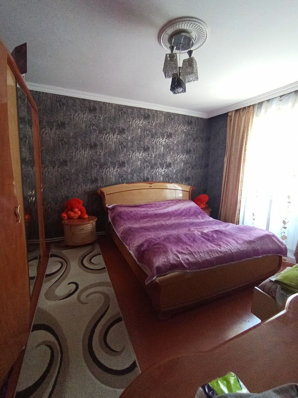 Naxalastroyda 4 otaqlı əşyalı həyət evi satılır evin hər bir şəraiti