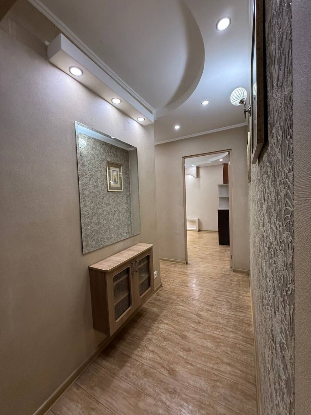 1 комната, 35 м², Военторг Индивидуалка, 2 этаж, Свежий ремонт: фото 8