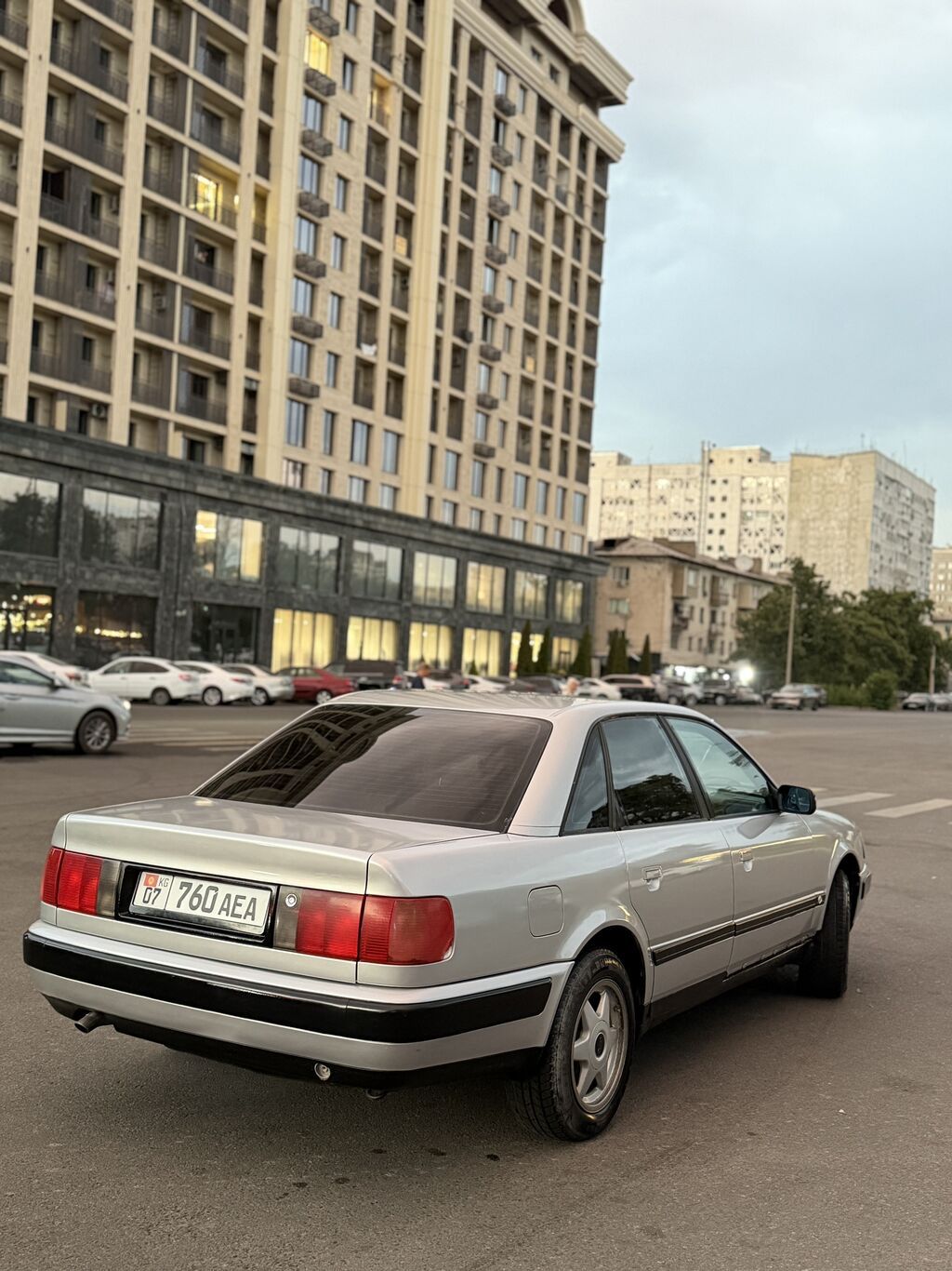 Audi 100: 1992 г., 2 л, Механика, Газ, Седан: фото 4