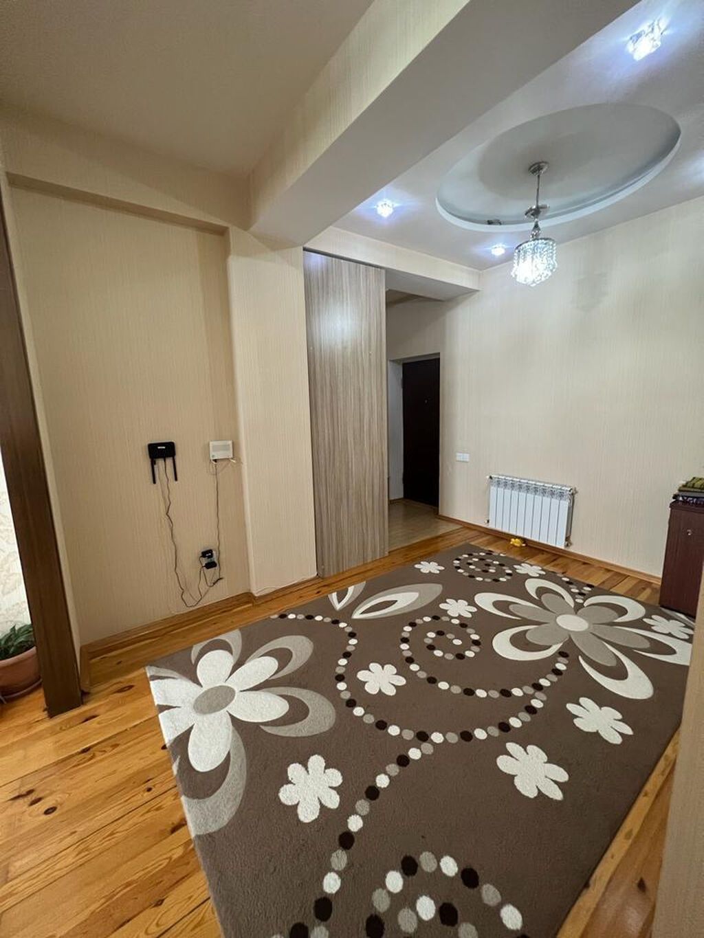 3 otaqlı, Yeni tikili, m. Həzi Aslanov, 111 kv. m