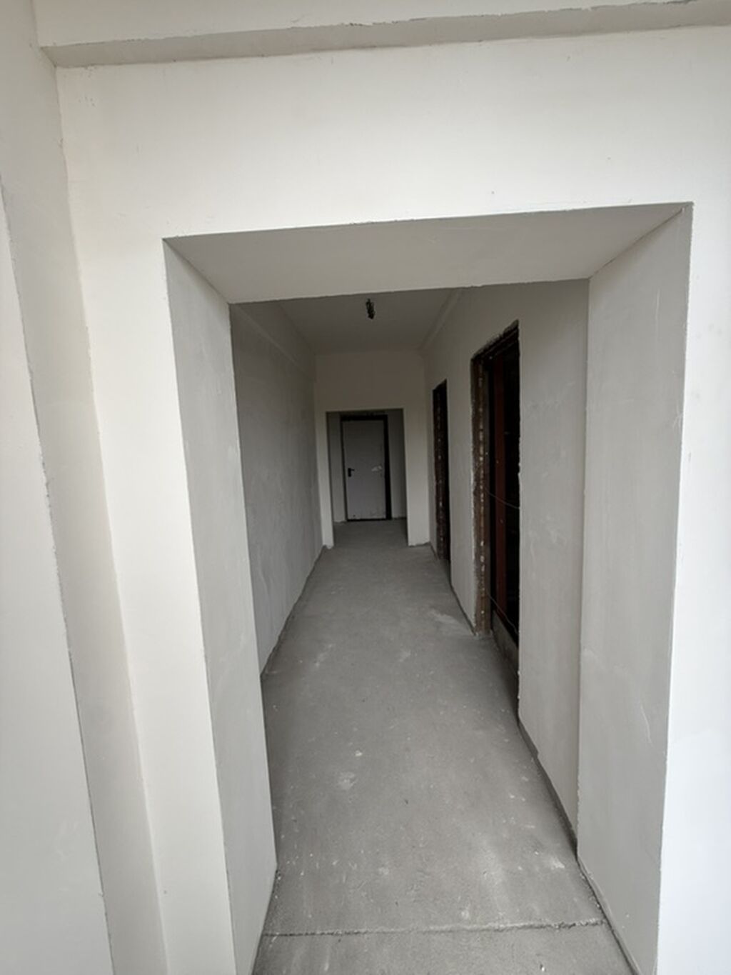 3 комнаты, 90 м², Ак-Орго ж/м Элитка, 8 этаж, ПСО (под самоотделку): фото 3
