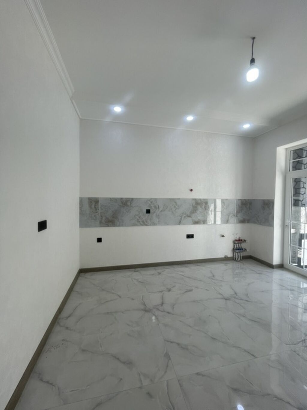 4 otaqlı, 143 kv. m, Kredit yoxdur, Yeni təmirli