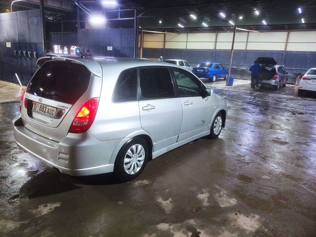Suzuki Liana: 2004 г., 1.6 л, Автомат, Бензин, Универсал: фото 3