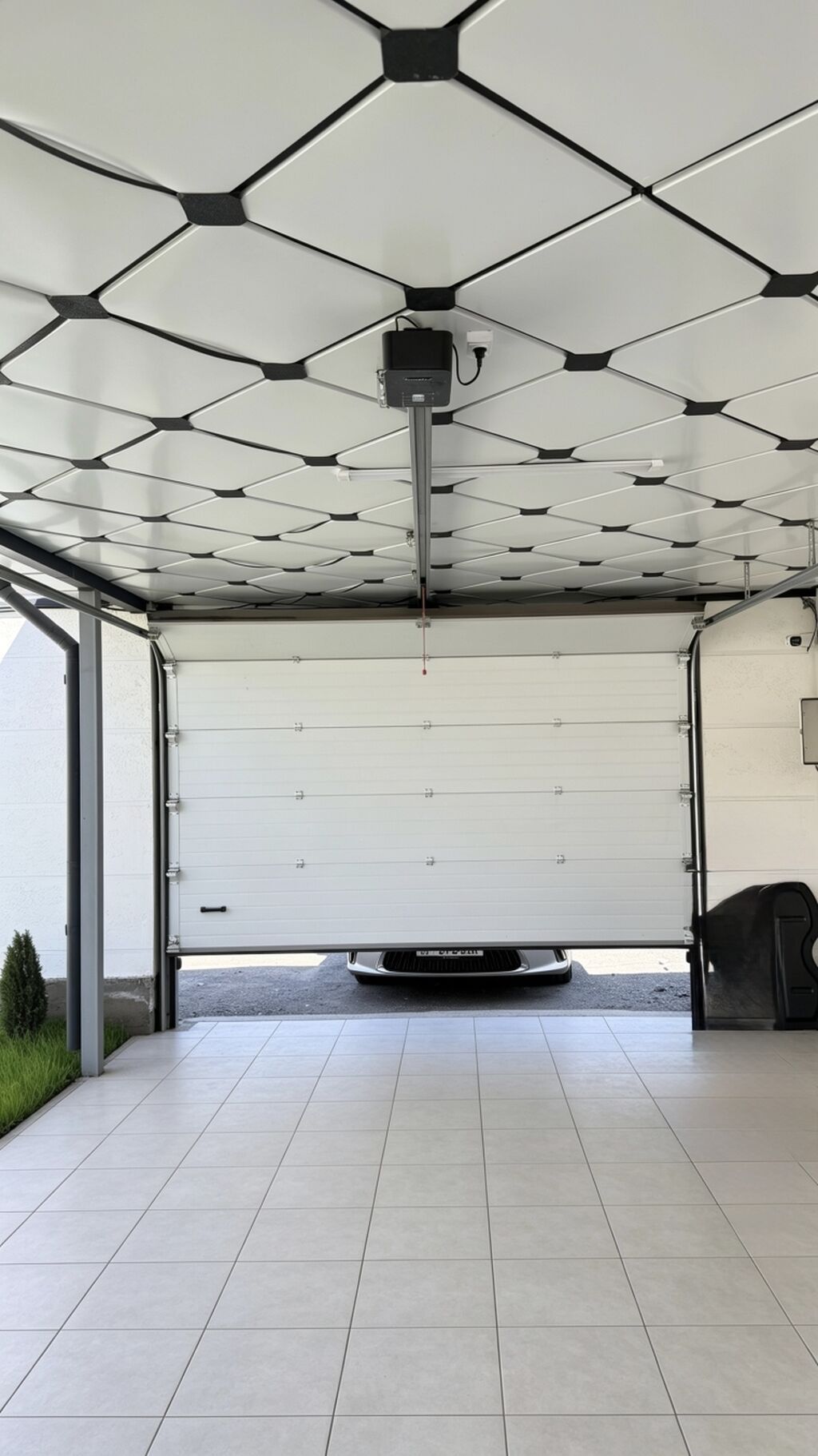 Секционные ворота с автоматикой — продажа и установка под ключ в Бишкеке: фото 4