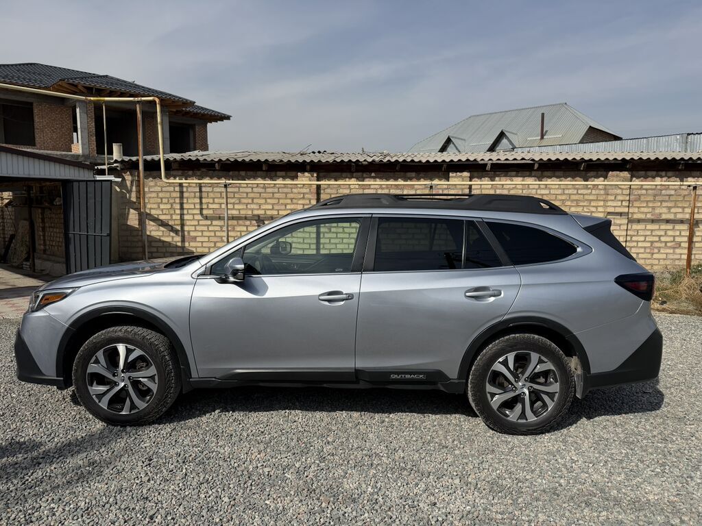 Subaru Outback: 2022 г., 2.5 л, Бензин, Универсал: фото 3
