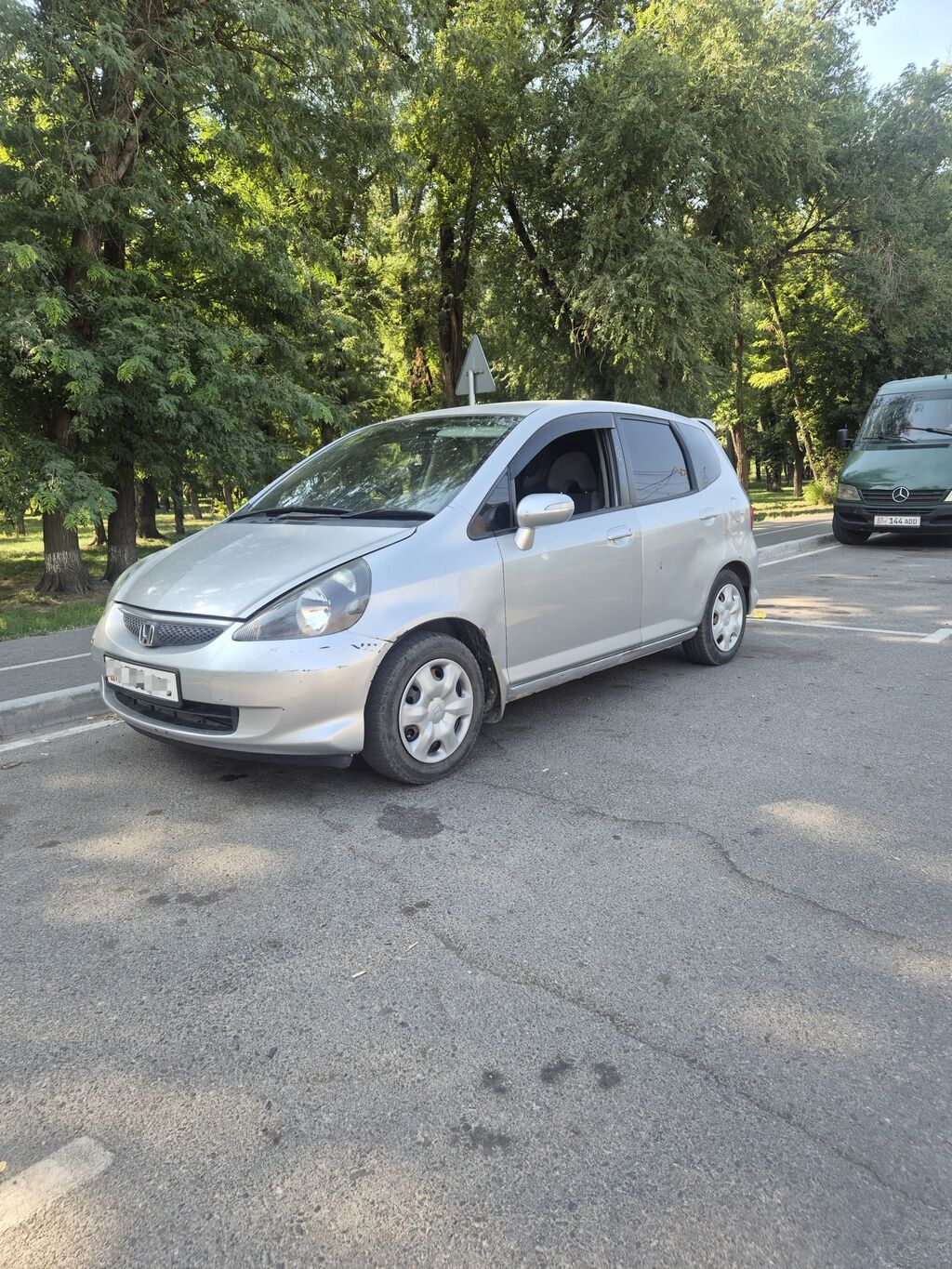 Honda Fit: 2002 г., 1.3 л, Вариатор, Бензин, Хэтчбэк: фото 4