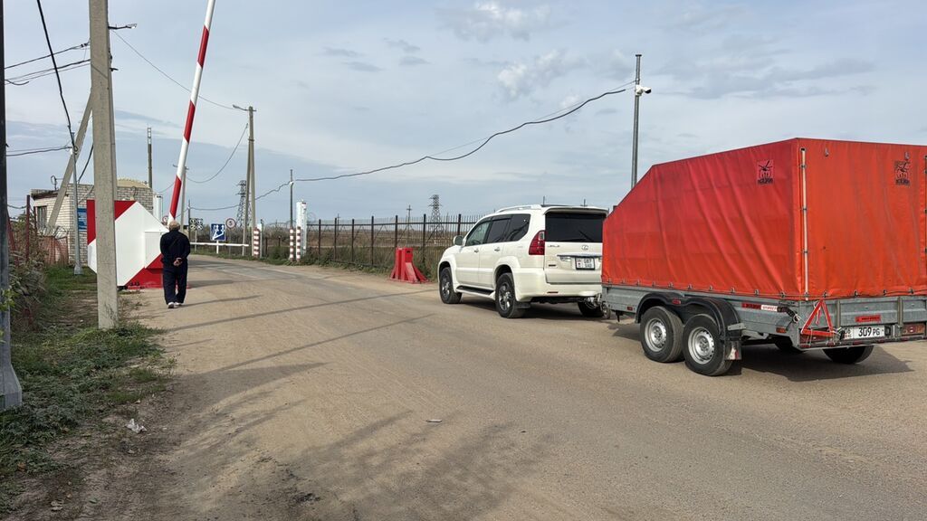 Прицеп, Special trailer, Тентованный, до 3,5 т, Б/у: фото 2