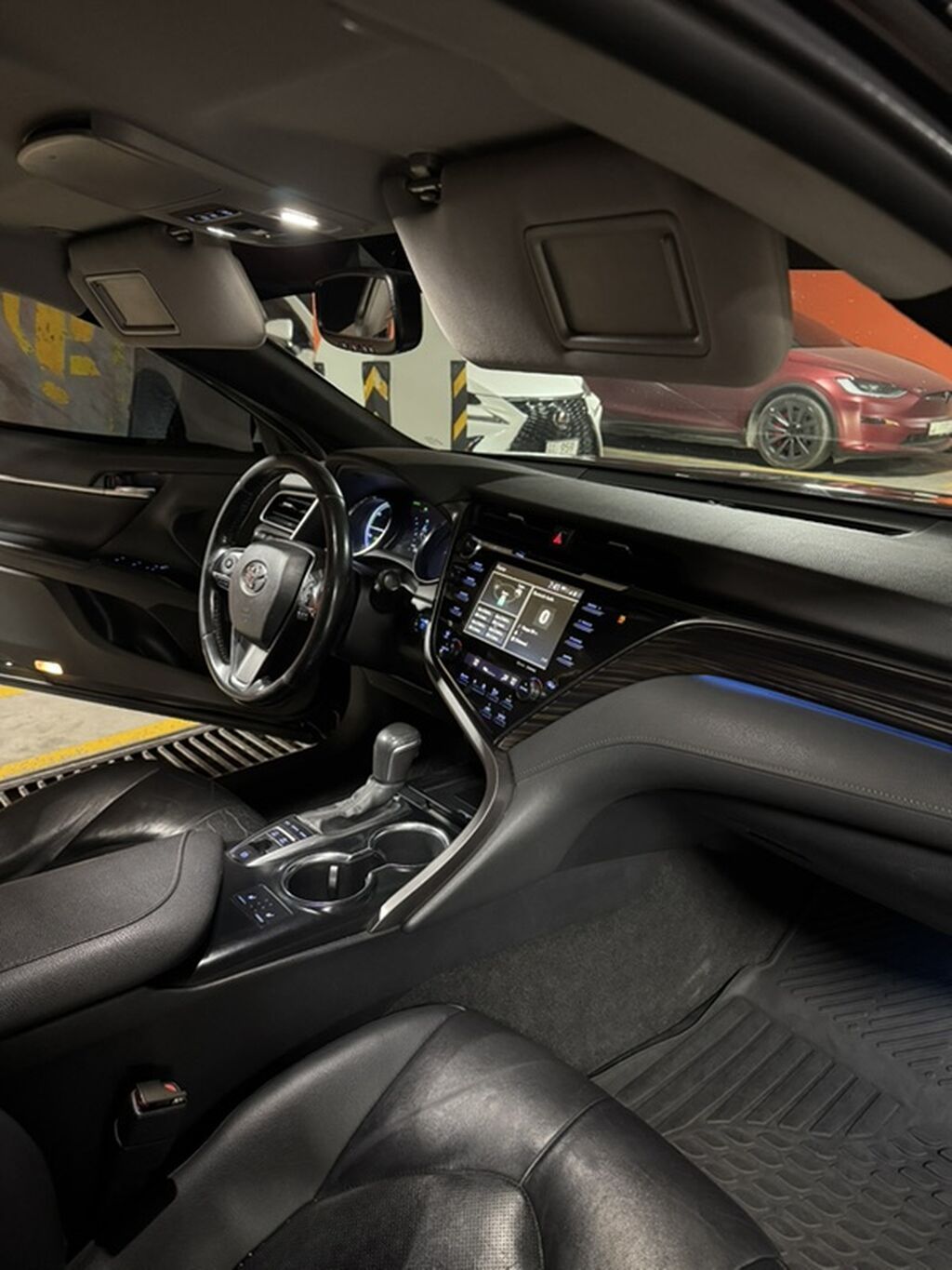 Toyota Camry: 2020 г., 2.5 л, Автомат, Гибрид, Седан: фото 8