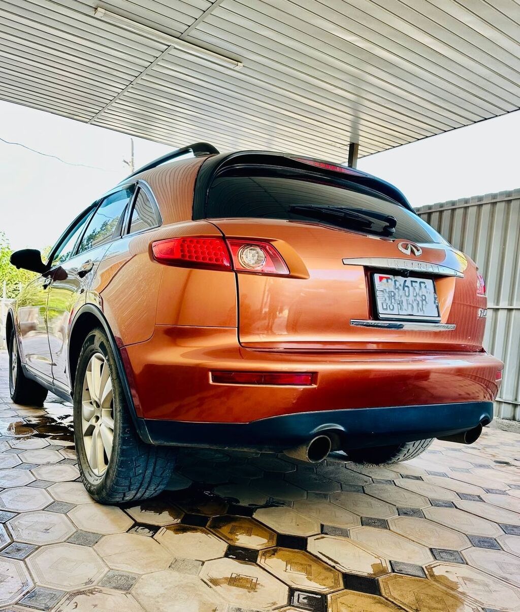 Infiniti FX35: 2003 г., 4.5 л, Автомат, Бензин, Кроссовер: фото 2