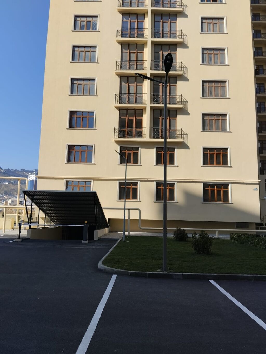 Bakı, Bibi Heybət, 4 otaqlı, Köhnə tikili, m. İçərişəhər, 133 kv. m