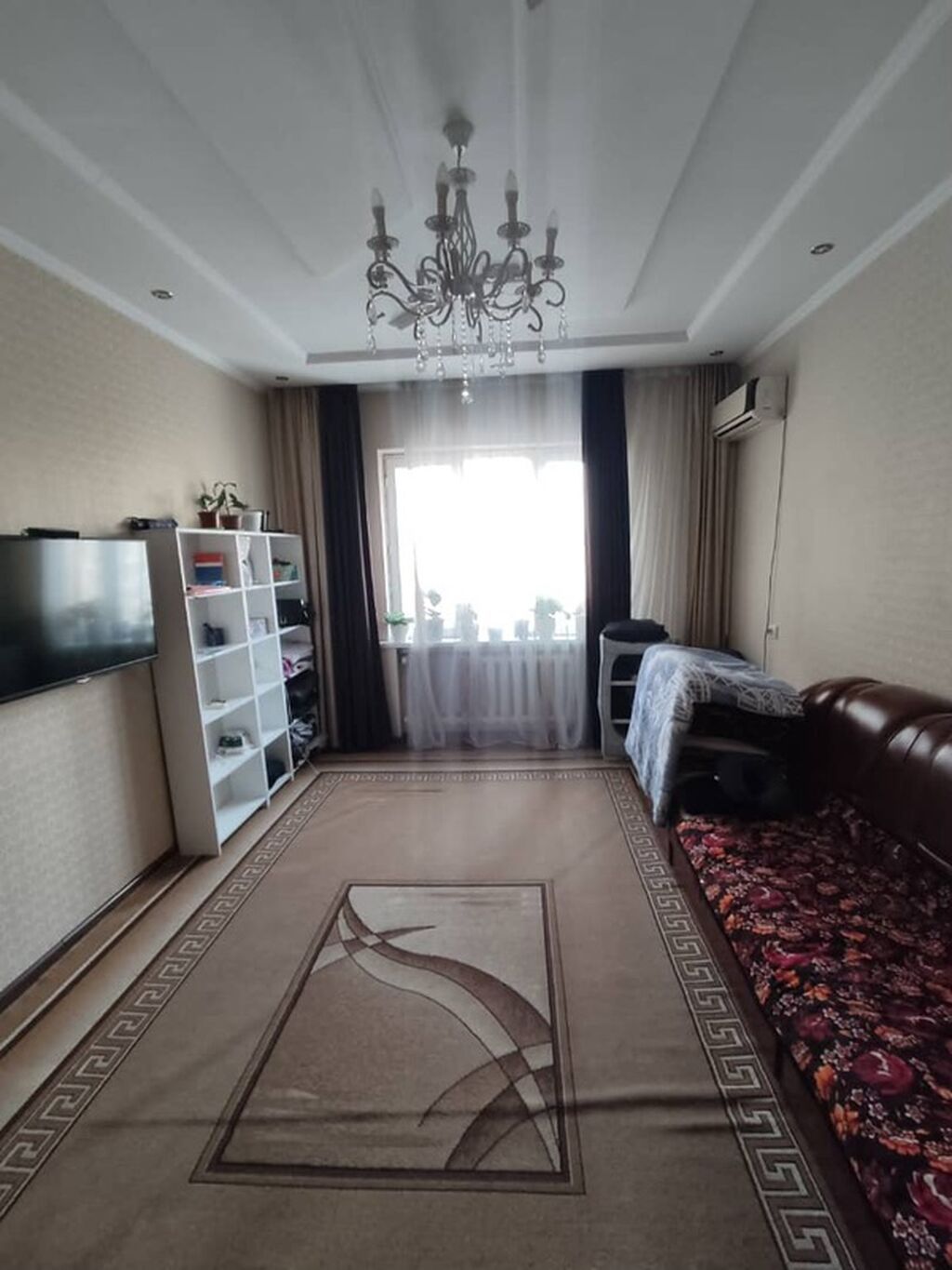 Продаю 2к.кВ в Востоке 5 105с живут квартиранты мебель техника все: фото 1