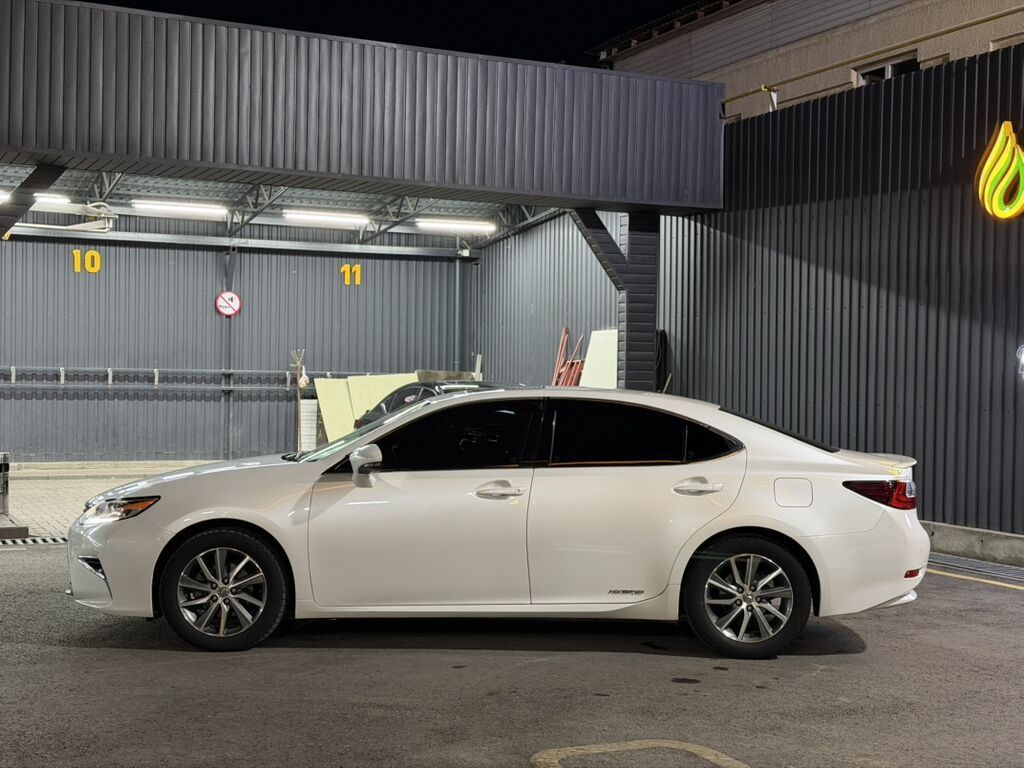Lexus ES: 2016 г., 2.5 л, Автомат, Гибрид, Седан: фото 7