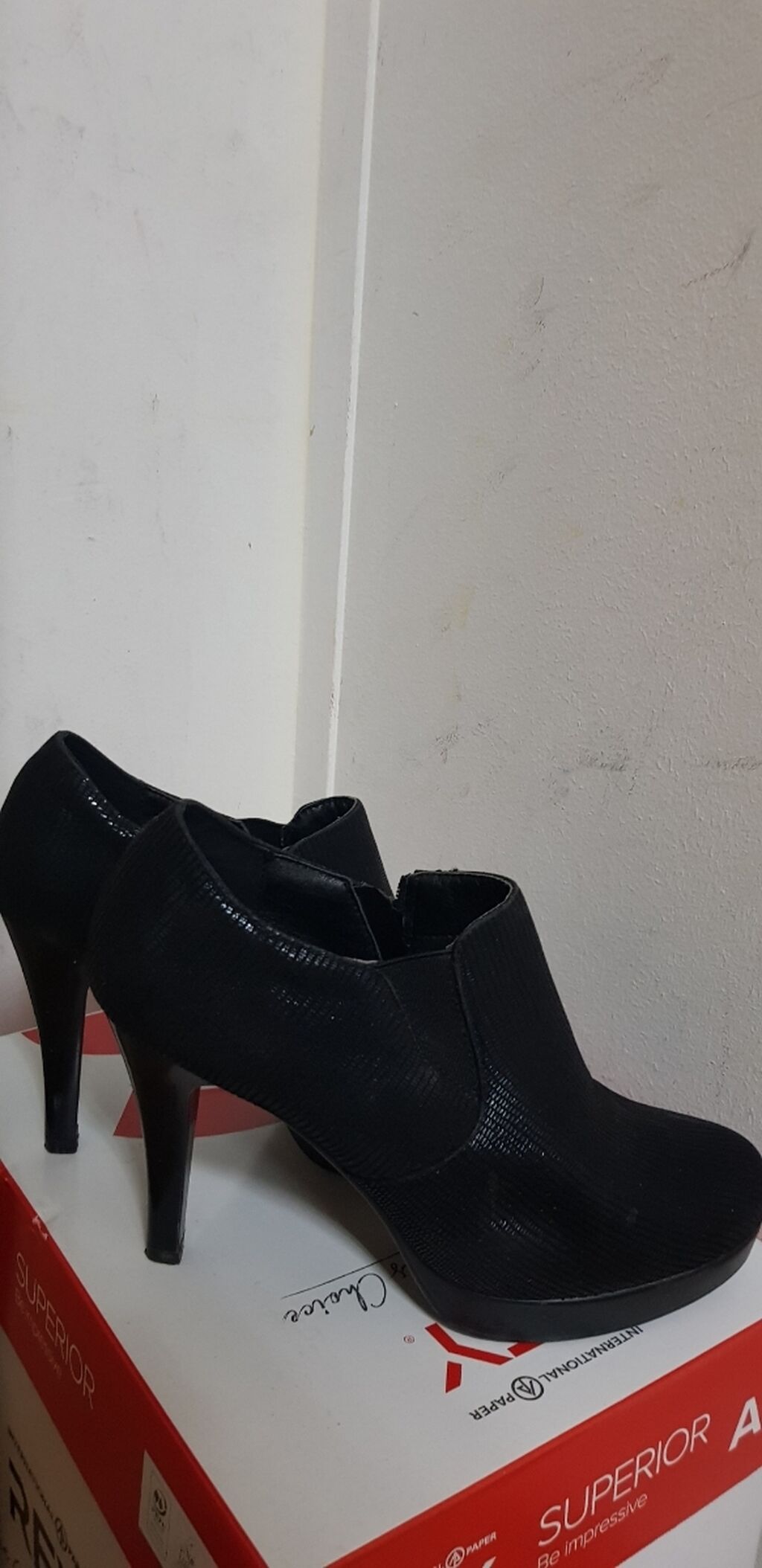 Cipele crne duboke, na stiklu sa | 850 RSD | Other Women's Footwear ...
