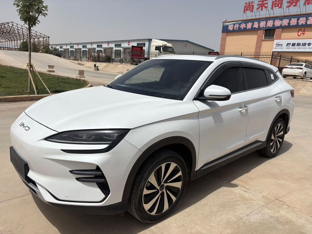 BYD Song Plus: 2023 г., 0.1 л, Автомат, Электромобиль, Кроссовер: фото 2