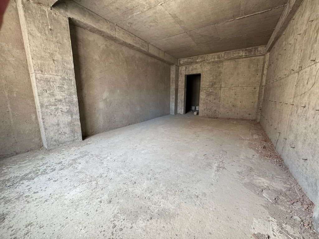 4 otaqlı, Yeni tikili, 167 kv. m
