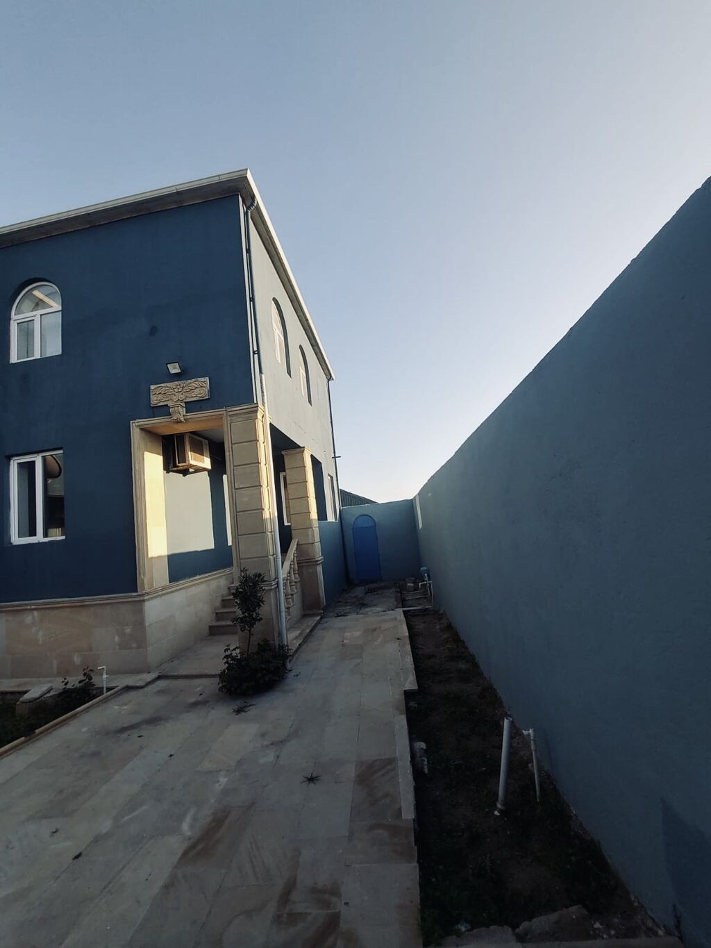 6 otaqlı, 270 kv. m