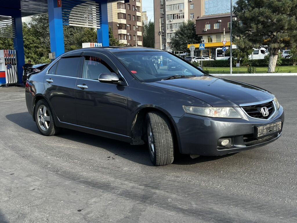 Honda Accord: 2003 г., 2 л, Автомат, Бензин, Седан: фото 2
