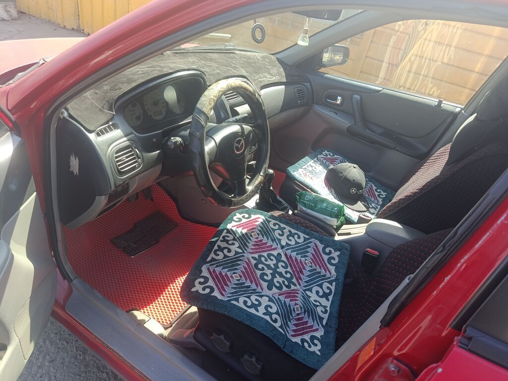 Mazda Familia: 2003 г., 1.5 л, Механика, Бензин, Универсал: фото 3