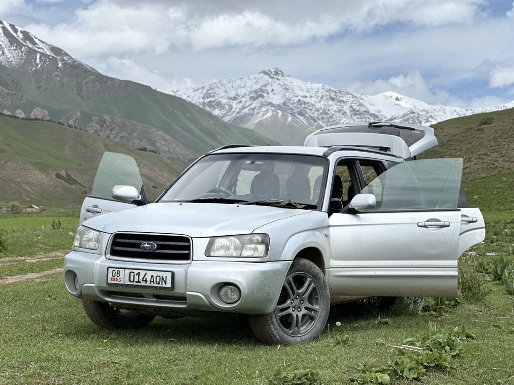 Subaru Forester: 2002 г., 2 л, Автомат, Бензин, Кроссовер — фото 1