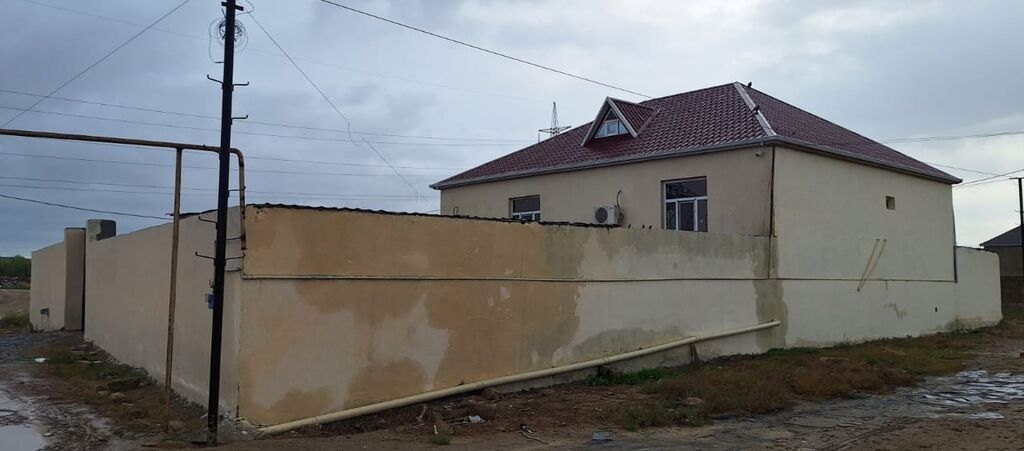 4 otaqlı, 132 kv. m, Kredit yoxdur, Orta təmir