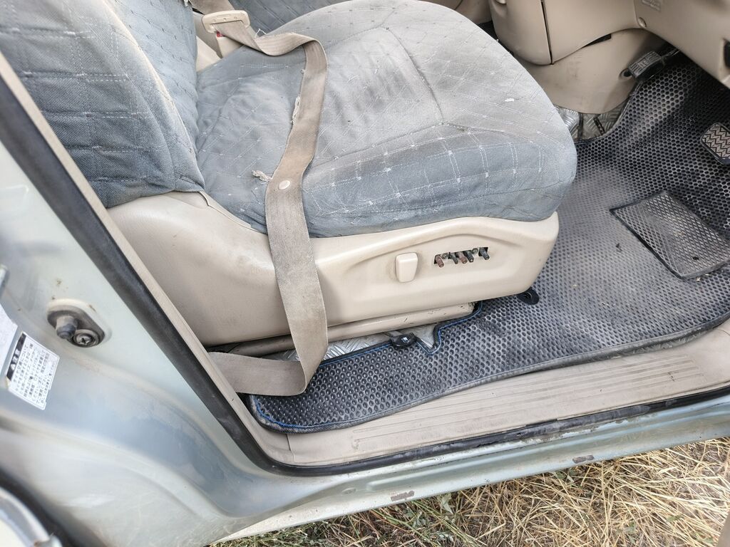 Toyota Estima: 2003 г., 3 л, Автомат, Газ, Минивэн: фото 6