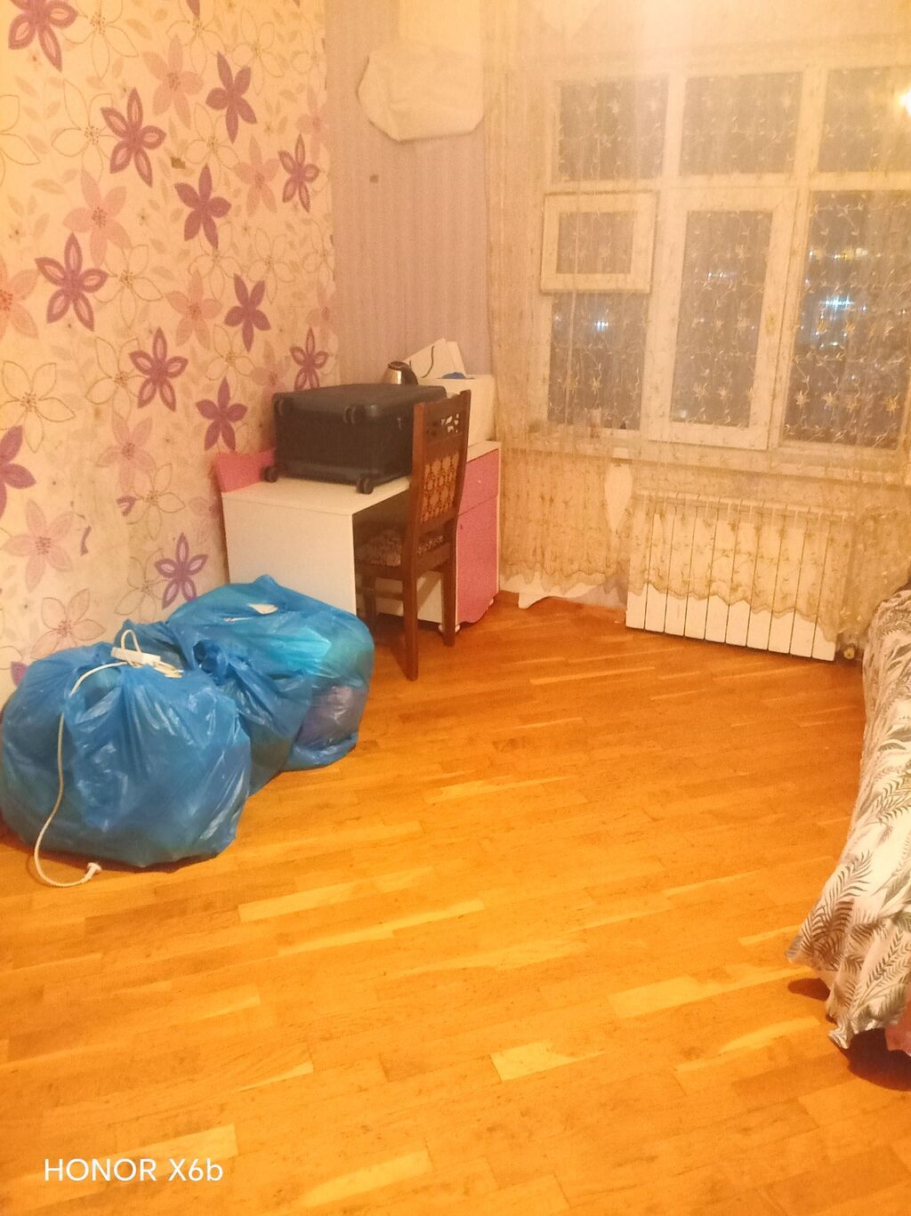 Bakı, Köhnə Günəşli, 3 otaqlı, Köhnə tikili, m. Həzi Aslanov, 75 kv. m