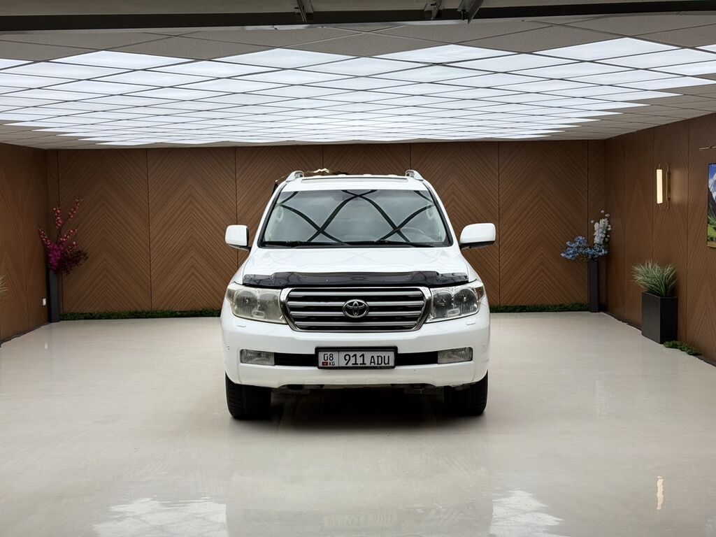 Toyota Land Cruiser: 2011 г., 4.7 л, Автомат, Бензин, Внедорожник: фото 2