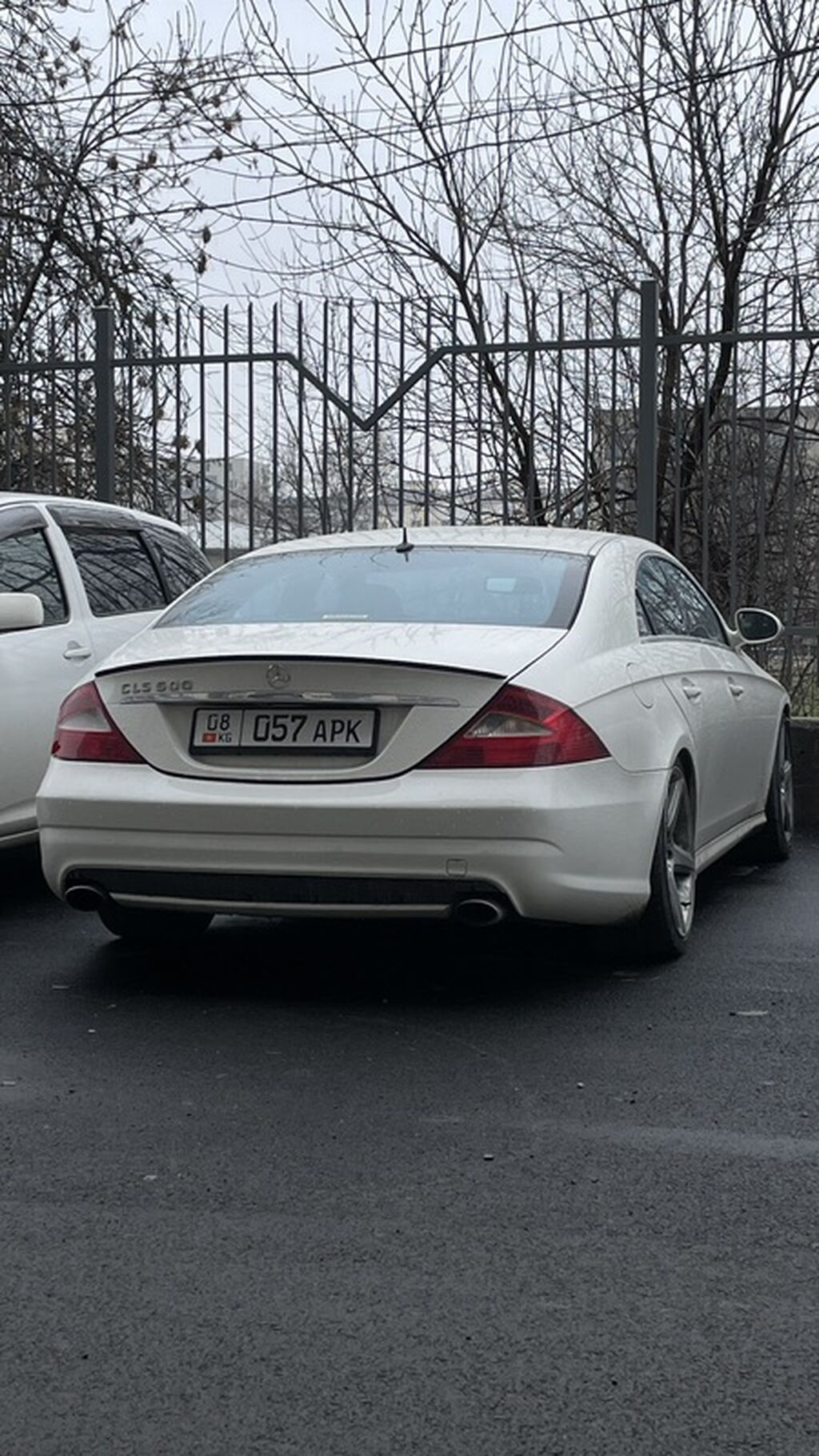 Mercedes-Benz CLS-Class: 2005 г., 5 л, Автомат, Бензин, Купе: фото 2