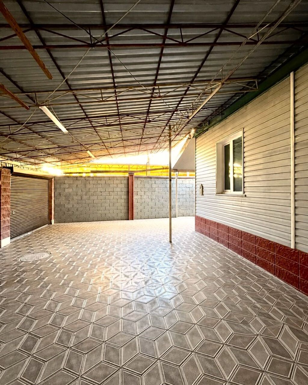 4 комнаты, 65 м², 6 соток, Бишкек, Селекционное с. Риэлтор: фото 2
