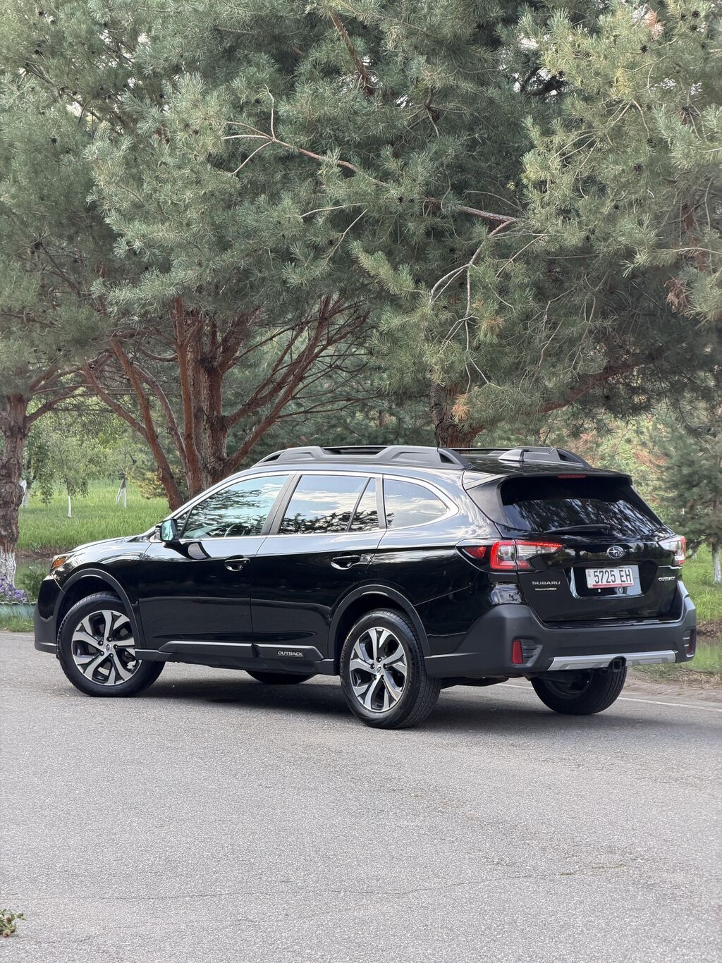 Subaru Outback: 2021 г., 2.5 л, Вариатор, Универсал: фото 2