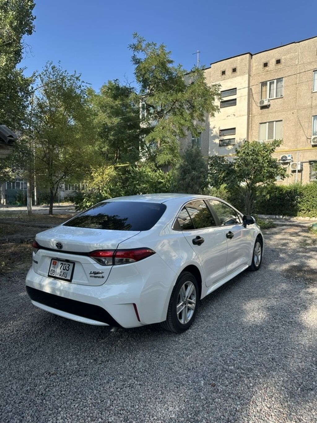 Toyota Corolla: 2022 г., Гибрид, Седан: фото 4