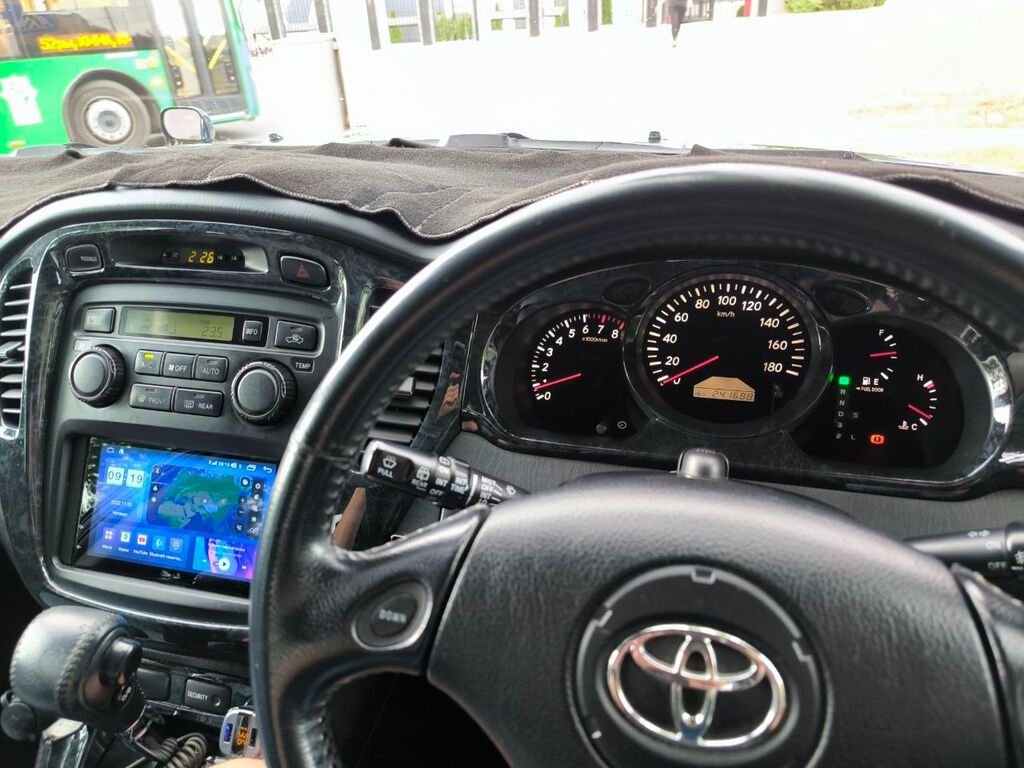 Toyota Kluger: 2003 г., 3 л, Автомат, Бензин, Кроссовер: фото 5