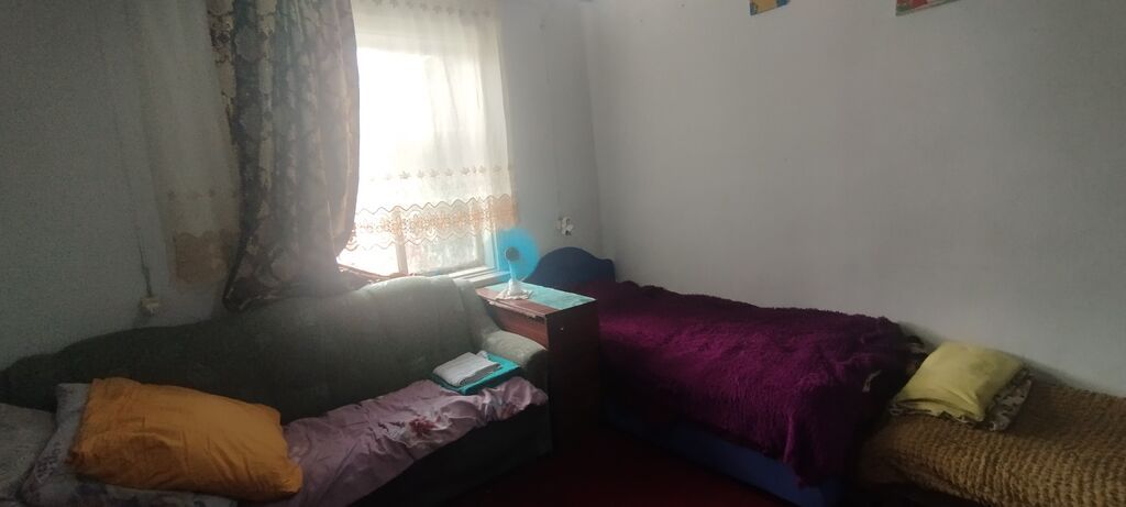 Продаётся 2-комнатная квартира (дом барачного типа), г. Кант, ул: фото 3