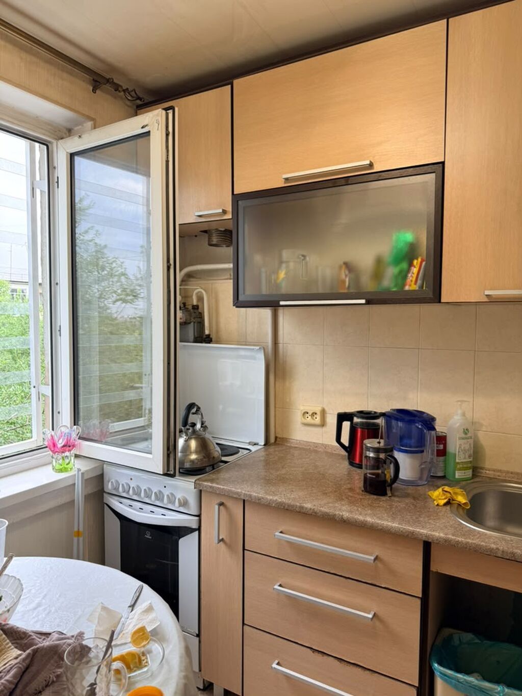 3 комнаты, 58 м², 10 мкр 104 серия, 4 этаж, Евроремонт: фото 2