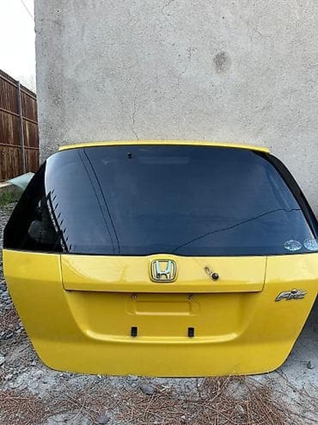 Стекло Багажника Honda, 2001 г., Б/у, Оригинал