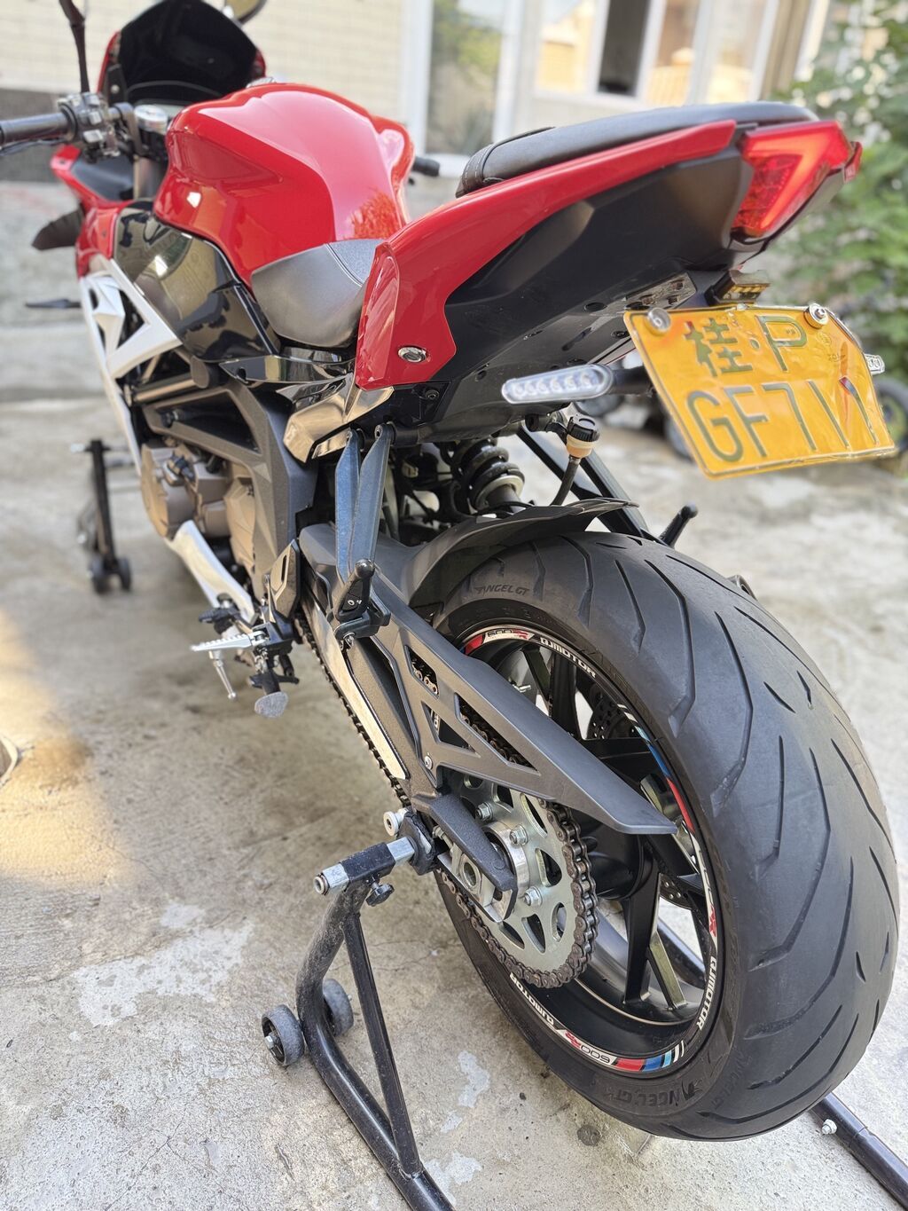 QJ-MOTOR 600RR, 2022 г., 12000 км: фото 4