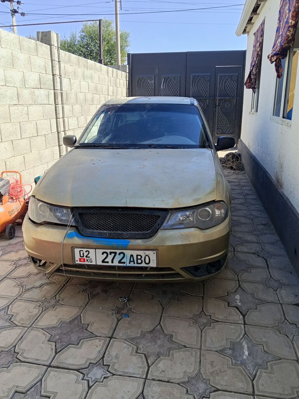 Daewoo Nexia: 2010 г., Механика, Седан: фото 5