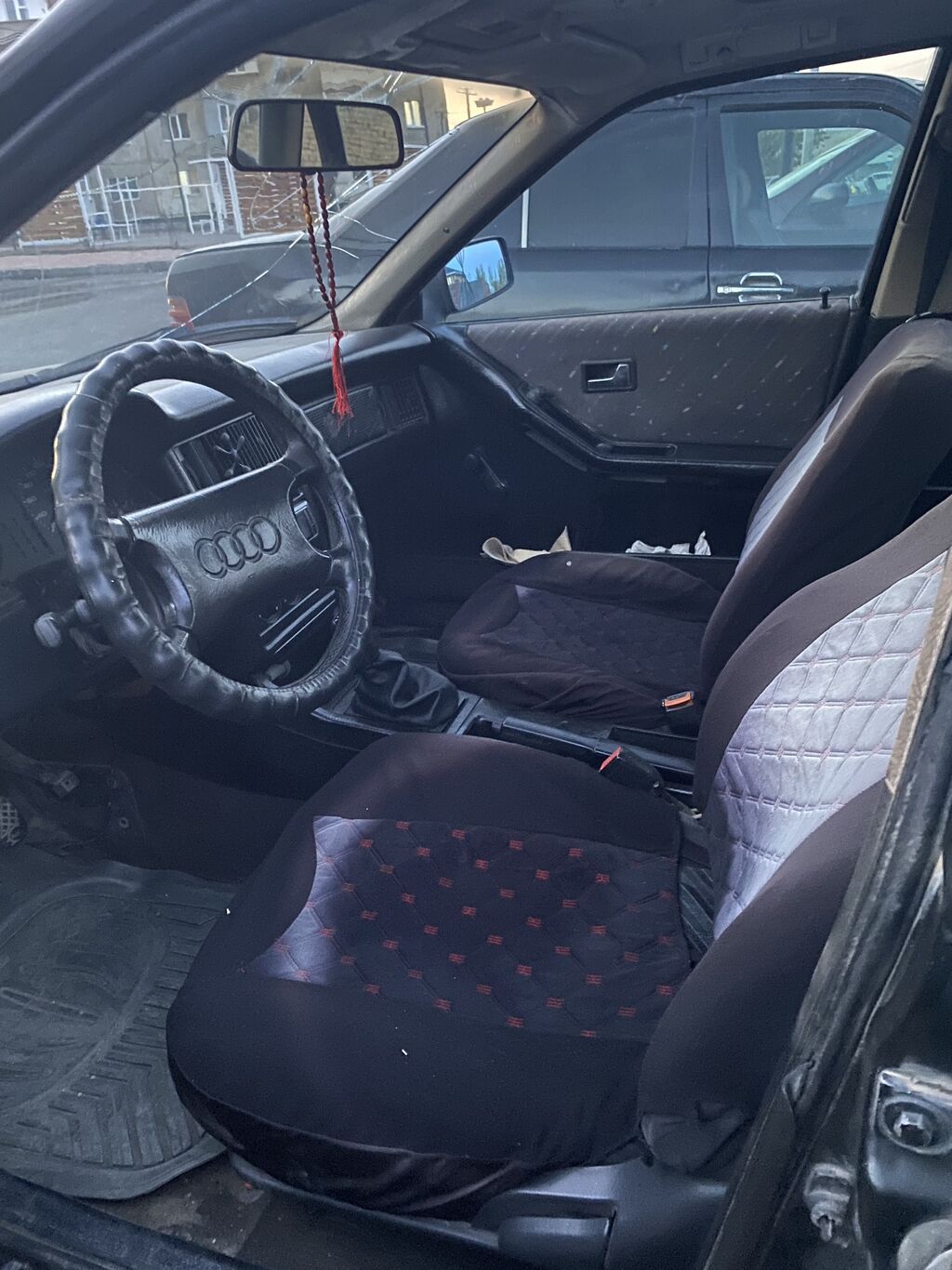 Audi 80: 1991 г., 2 л, Механика, Бензин, Седан: фото 4