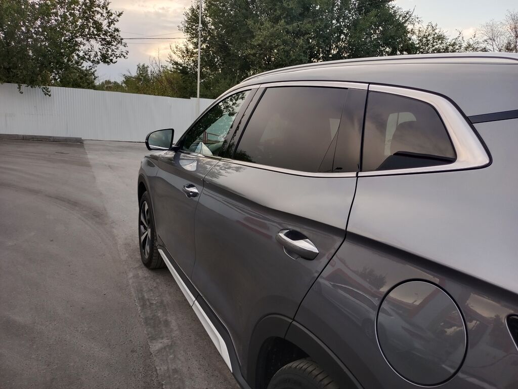 BYD Song Plus: 2022 г., Электромобиль: фото 6