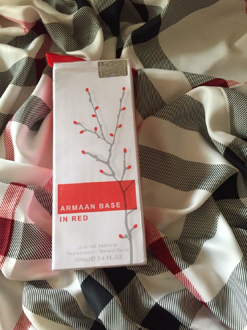 armani base in red