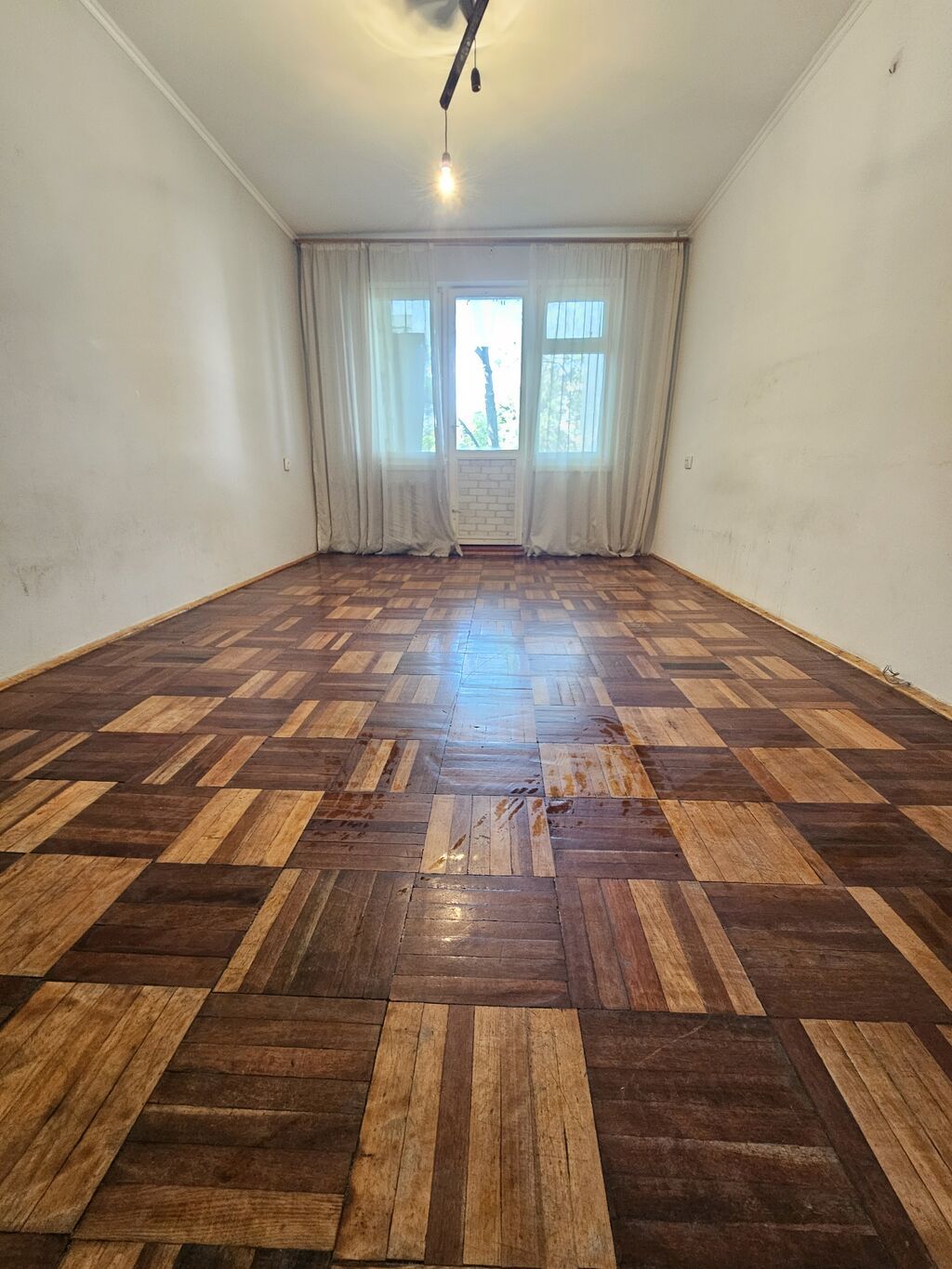 3 комнаты, 58 м², 10 мкр 104 серия, 2 этаж, Требуется ремонт: фото 5