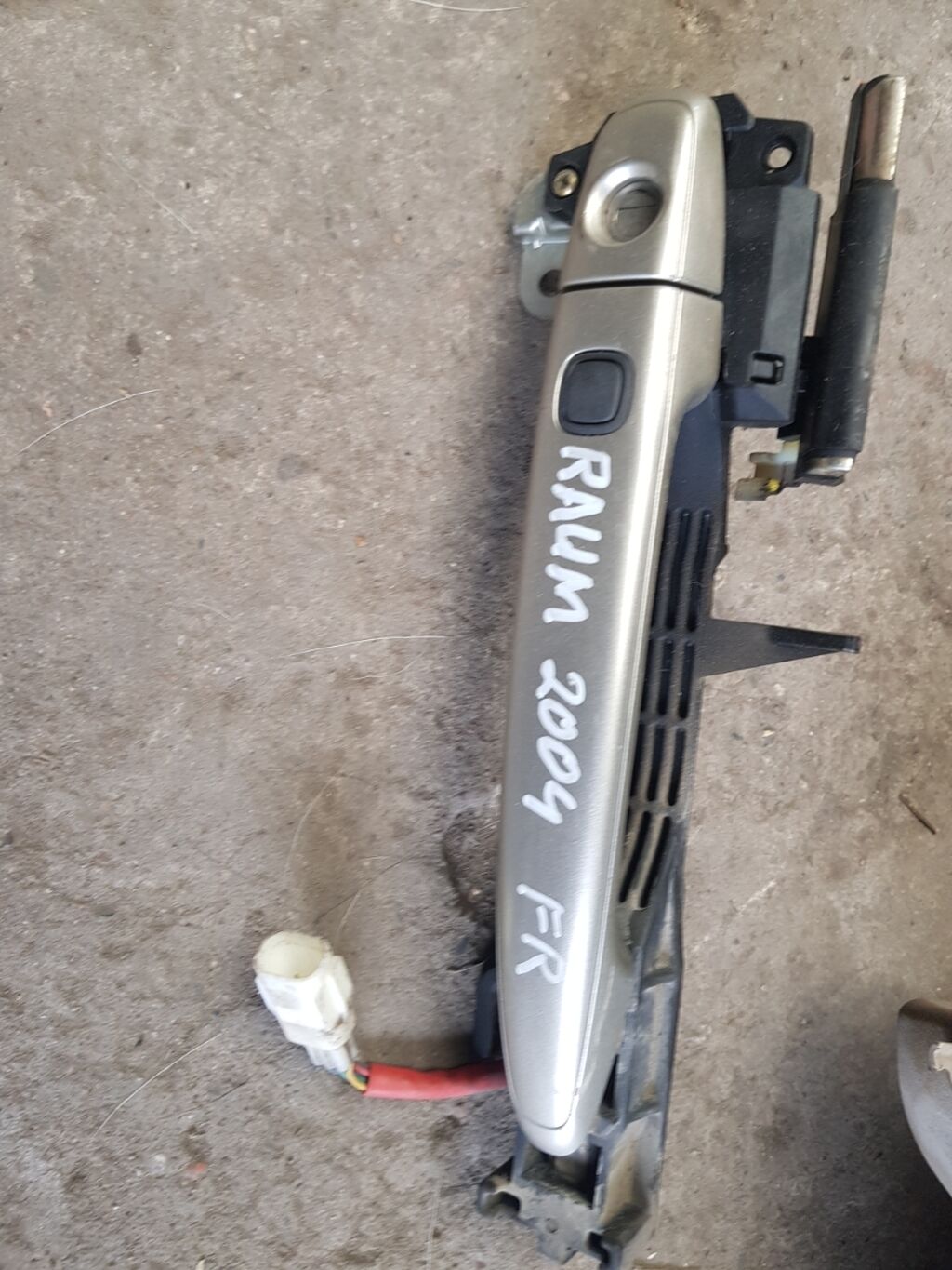 Toyota Raum 2004, ручка дверная, Тоета: 2500 KGS Дверные ручки | Бишкек ...