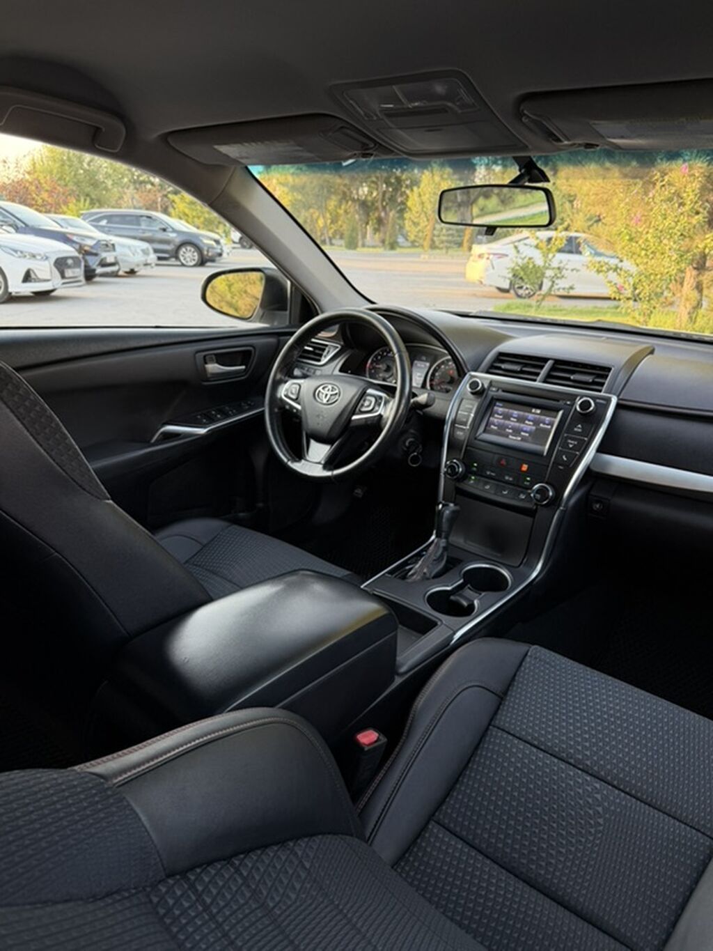 Toyota Camry: 2015 г., 2.5 л, Автомат, Бензин, Седан: фото 8