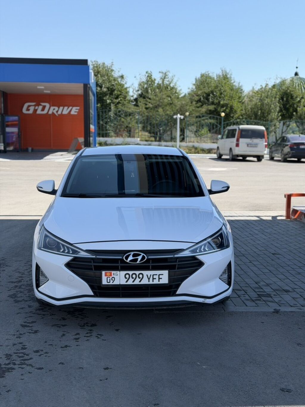 Hyundai Elantra: 2018 г., 1.6 л, Вариатор, Бензин, Седан: фото 2