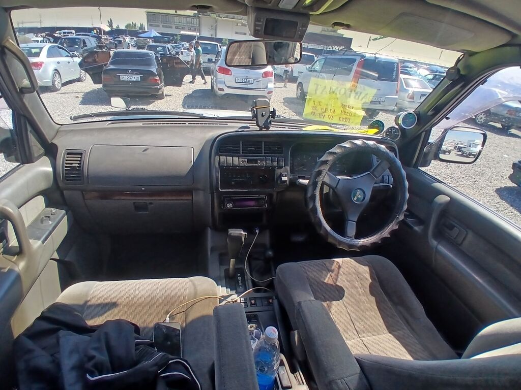 Isuzu Bighorn: 1995 г., 3.1 л, Автомат, Дизель, Внедорожник: фото 6