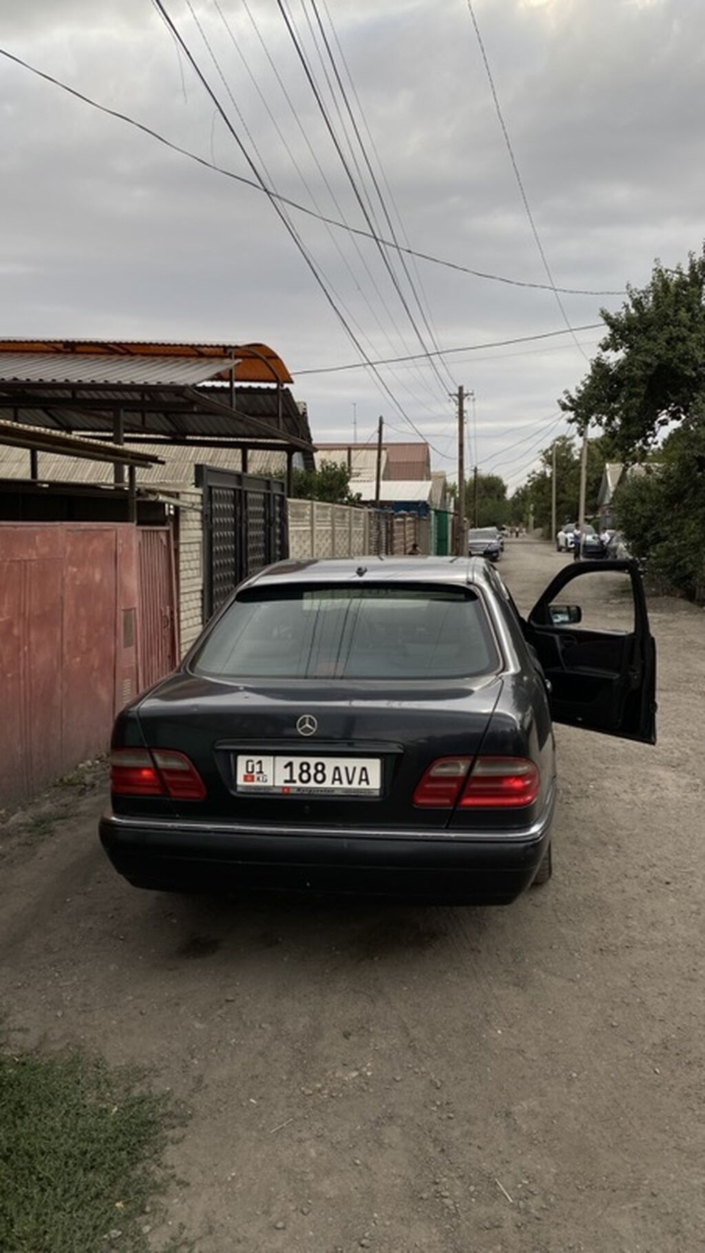 Mercedes-Benz E-Class: 1996 г., Седан: фото 7