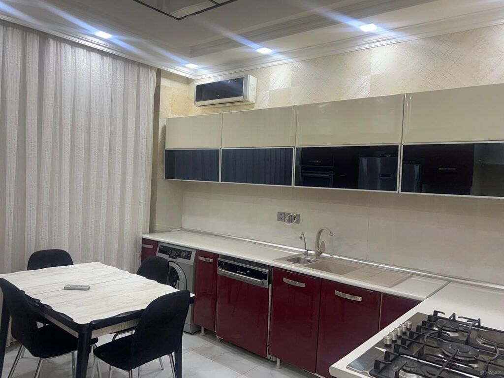 2 otaqlı, Yeni tikili, 106 kv. m
