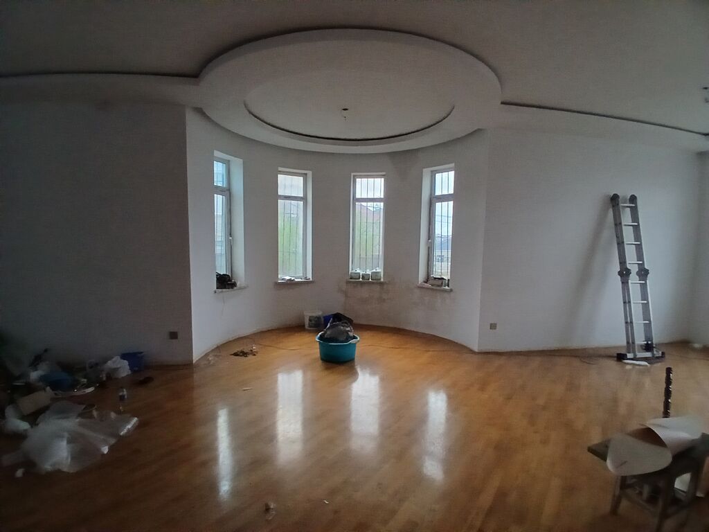 7 otaqlı, 450 kv. m, Kredit var, Yeni təmirli