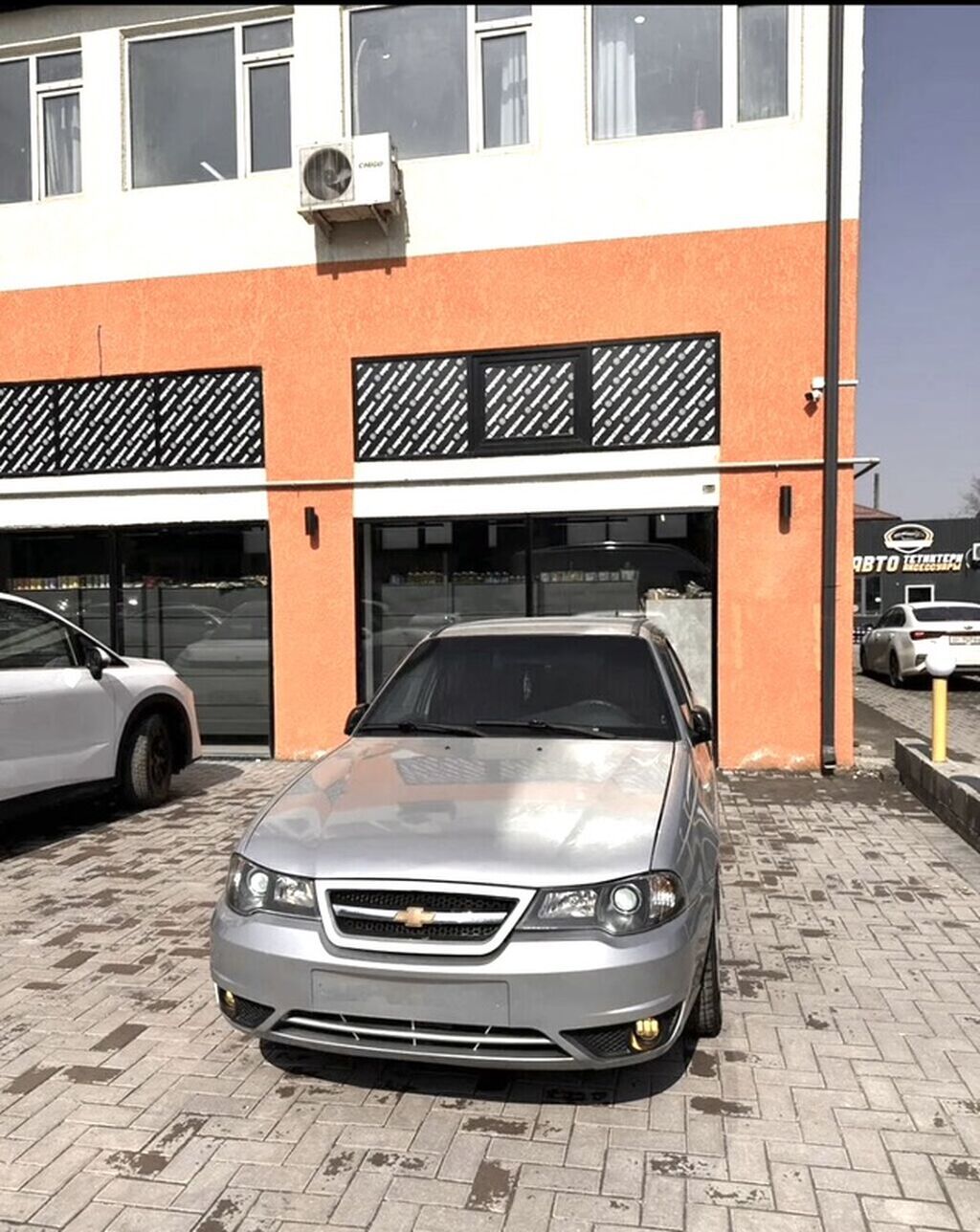 Daewoo Nexia: 2012 г., 1.6 л, Механика, Бензин, Седан: фото 2